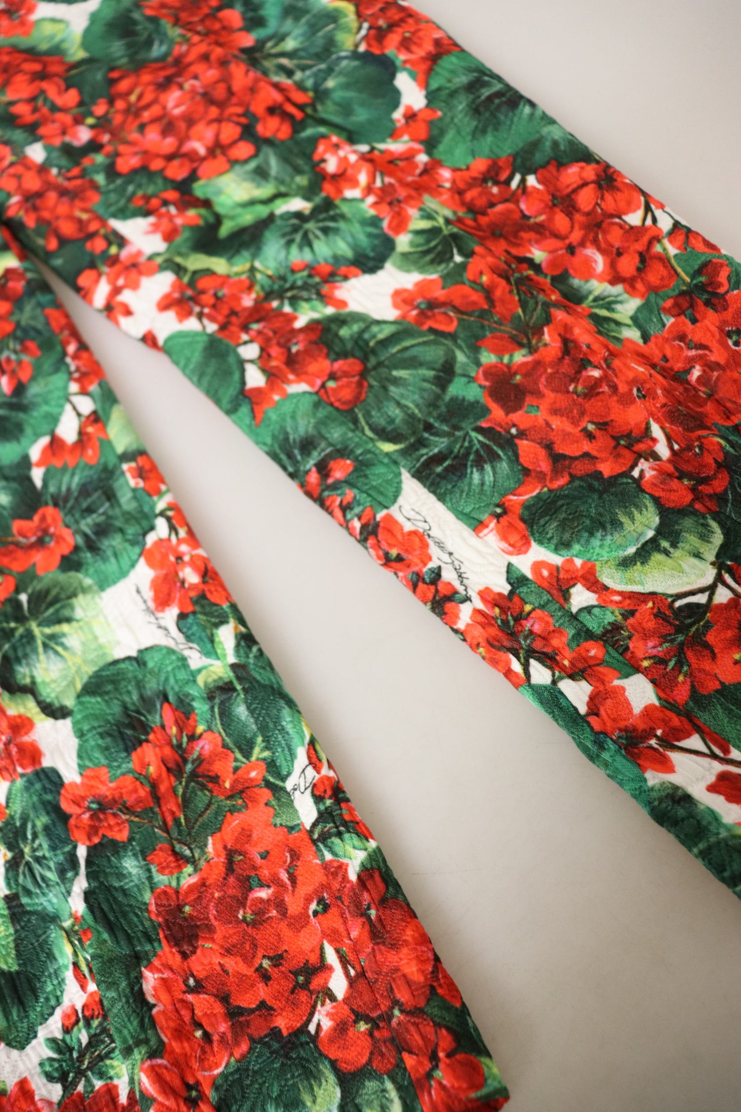 Dolce & Gabbana Multicolor Pants Floral Print Mid Waist Cropped Trouser Pant - DEA STILOSA MILANO