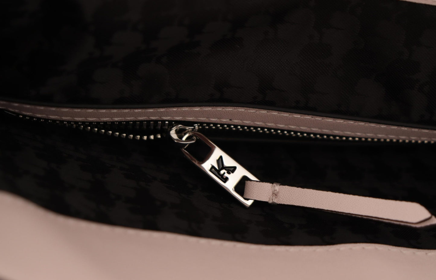 Karl Lagerfeld Light Pink Mauve Leather Shoulder Bag - DEA STILOSA MILANO