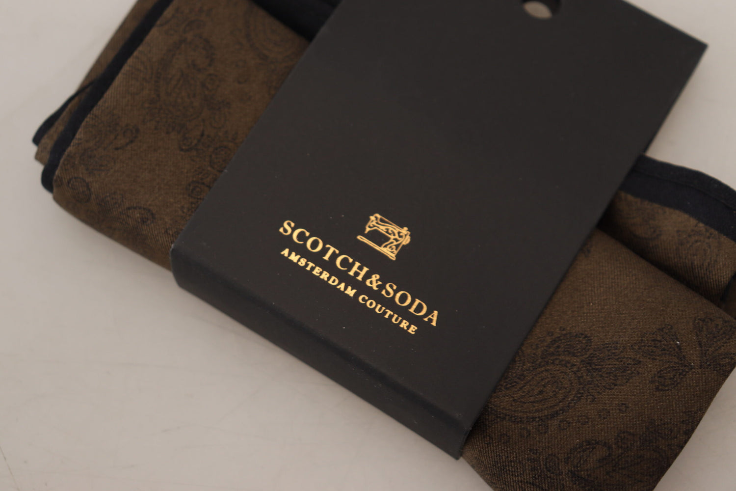 Scotch & Soda Brown Patterned Wrap Square Handkerchief Scarf - DEA STILOSA MILANO
